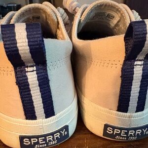 Sperry Women's Sneakers - Cream and Navy